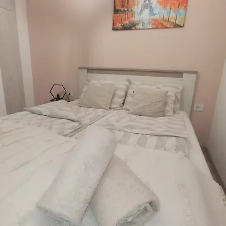 Zara - Free Private Parking - Apartmán Jagodina