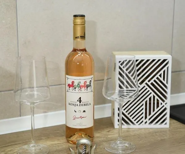 Zara - Free Private Parking - * Jagodina