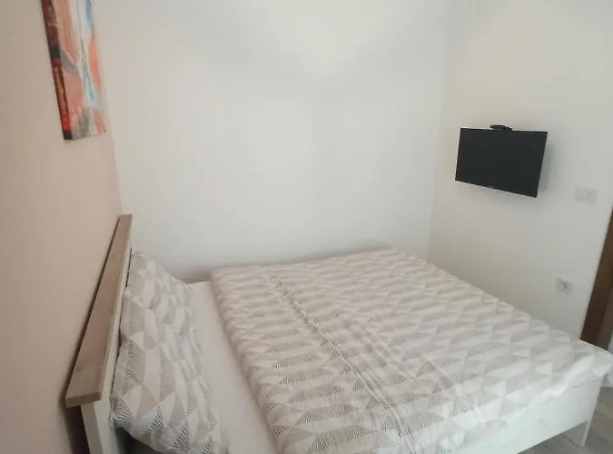 Διαμέρισμα Zara - Free Private Parking -