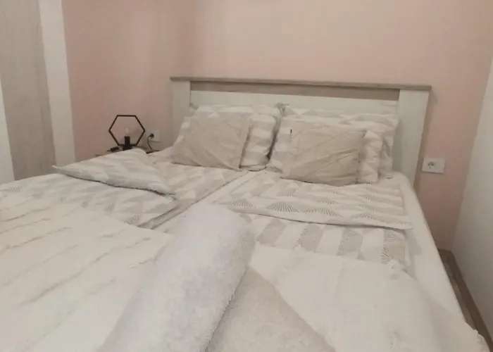 Zara - Free Private Parking - Διαμέρισμα Jagodina